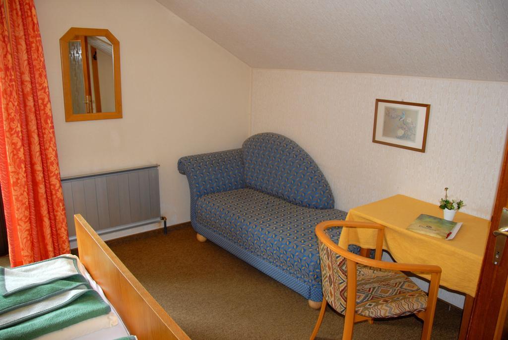 Fruehstueckspension Wiesenhaus Miesenbach  Esterno foto